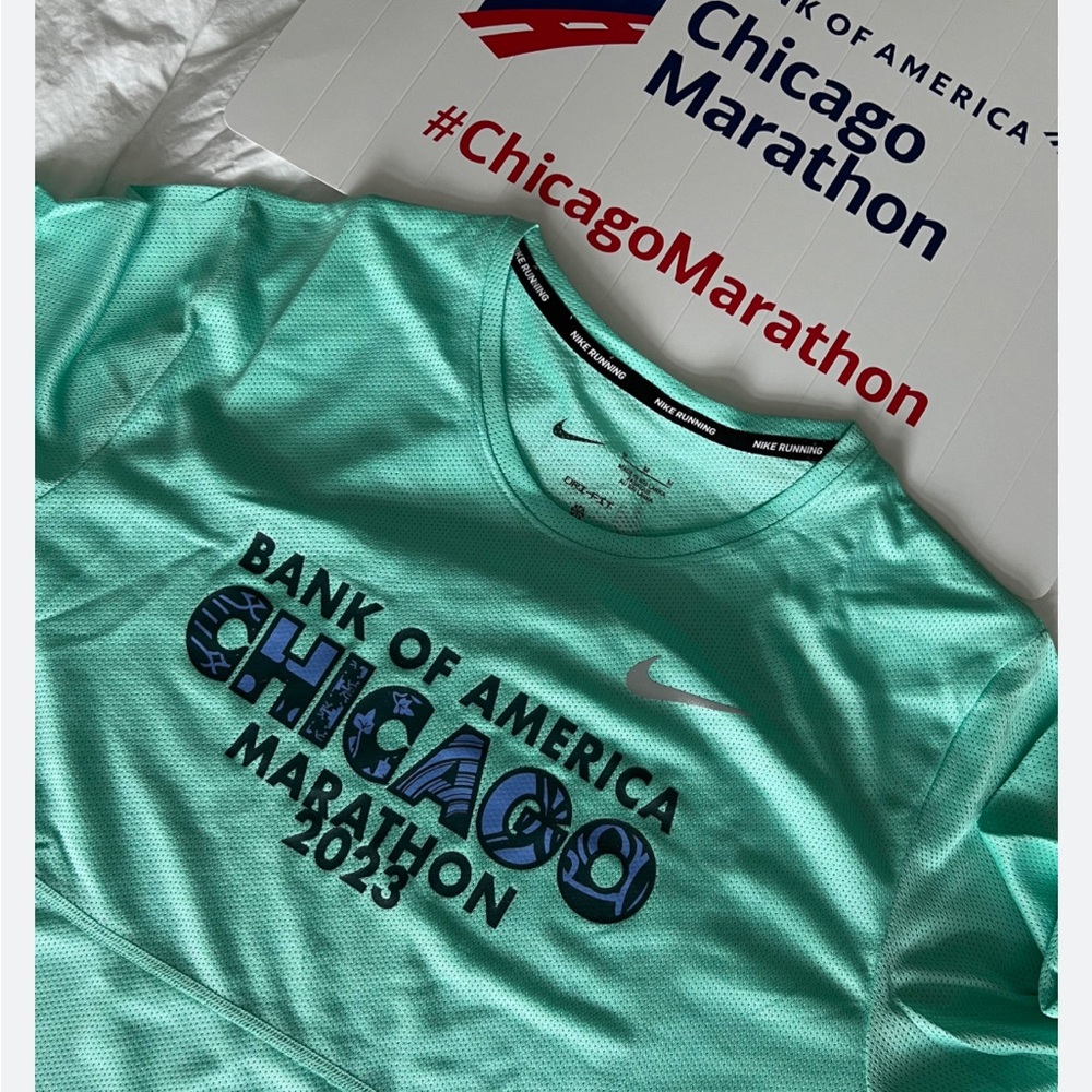 Bank of America Chicago Marathon official participant Nike shirt